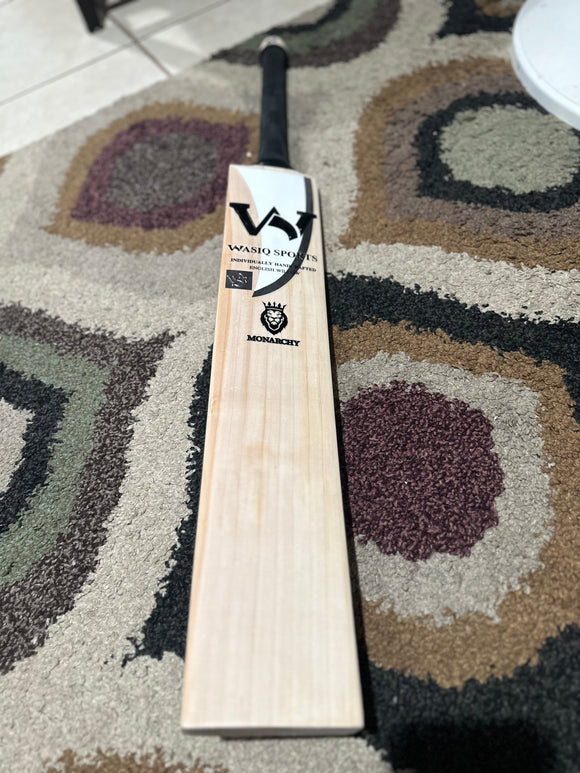 Wasiq Sports Monarchy Edition Cricket Bat 9